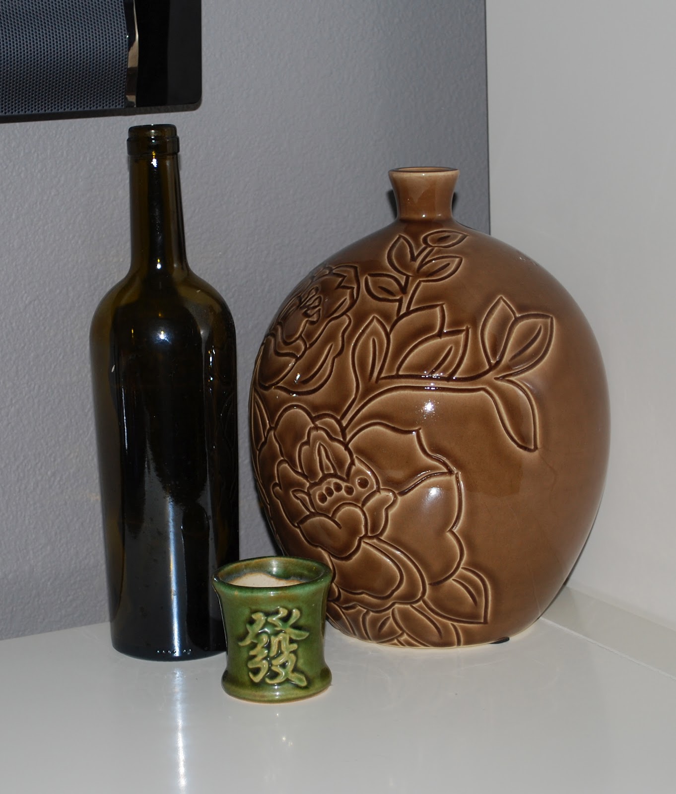 Schlaich Home Improvements: A well placed nick nack is a happy nick nack