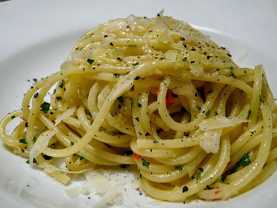 Le ricette di Valentina e Bimby: SPAGHETTI AGLIO OLIO E PEPERONCINO NEL ...