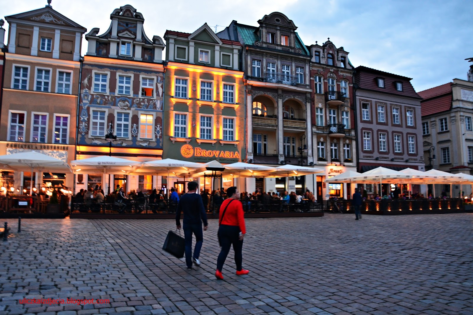 Rynek To Miejsce Na Którym Spotykają Się Uliczka i zdjęcia: Stary Rynek Poznań
