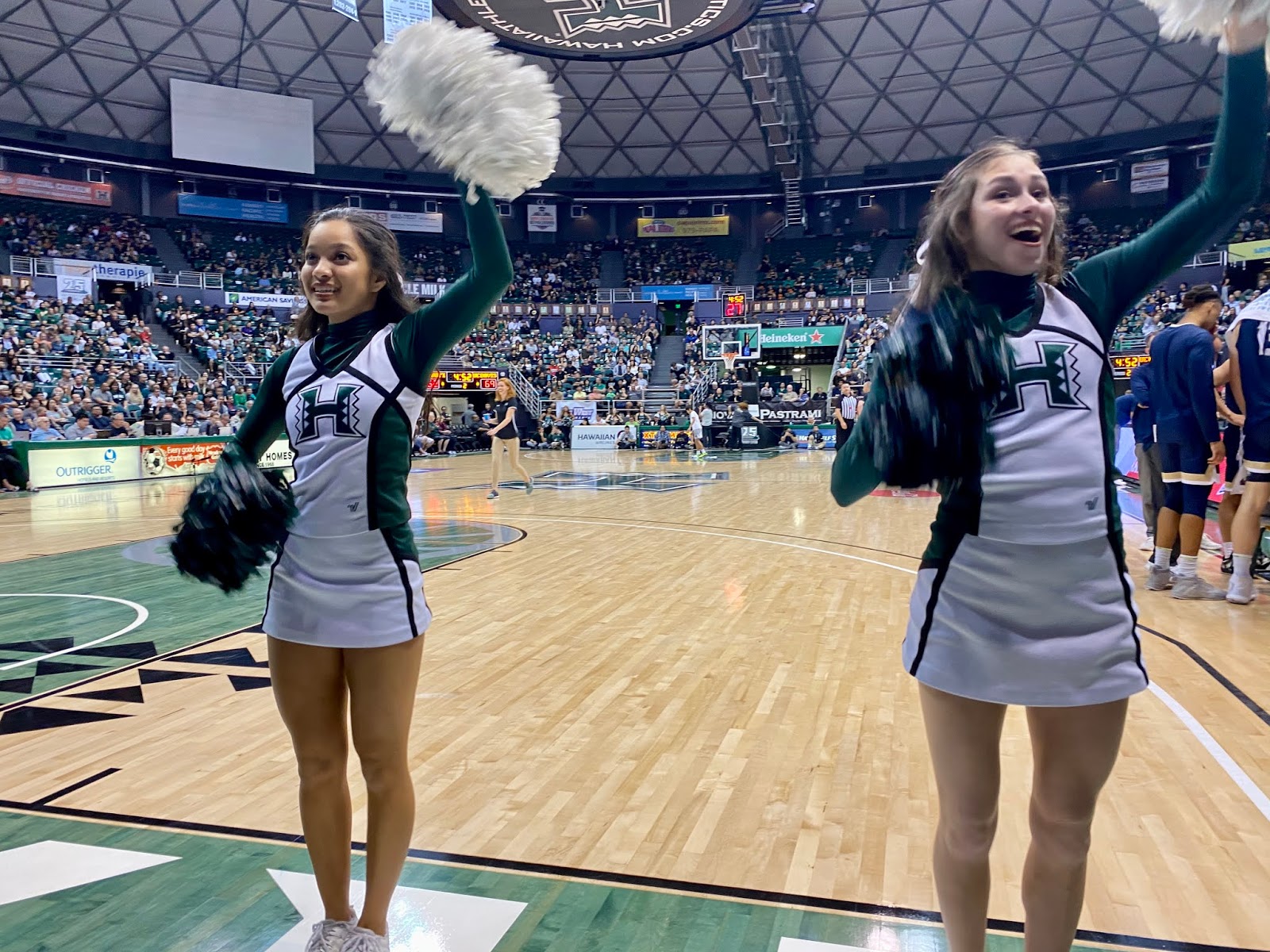 GREAT EATS HAWAII: UNIVERSITY OF HAWAII RAINBOW WARRIOR BASKETBALL GREAT EATS HAWAII: UNIVERSITY OF HAWAII RAINBOW WARRIOR BASKETBALL