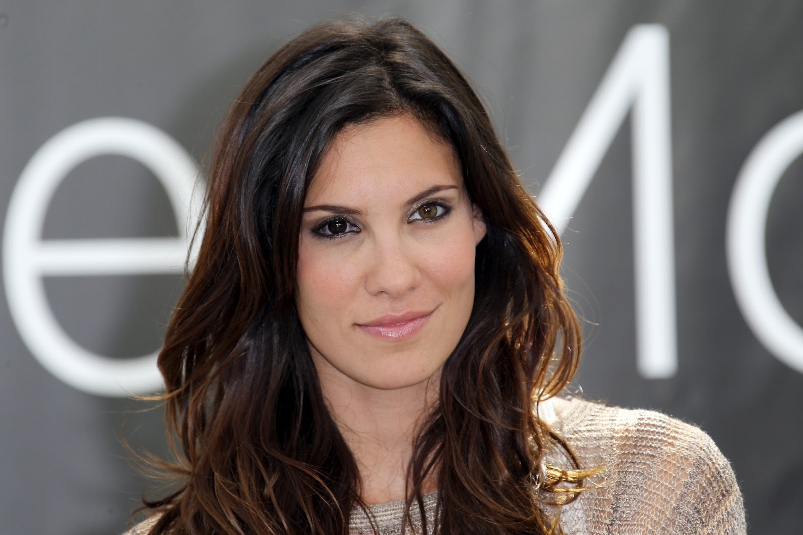 Daniela Ruah is a portuguese actress in Hollywood, one more proud of portug...