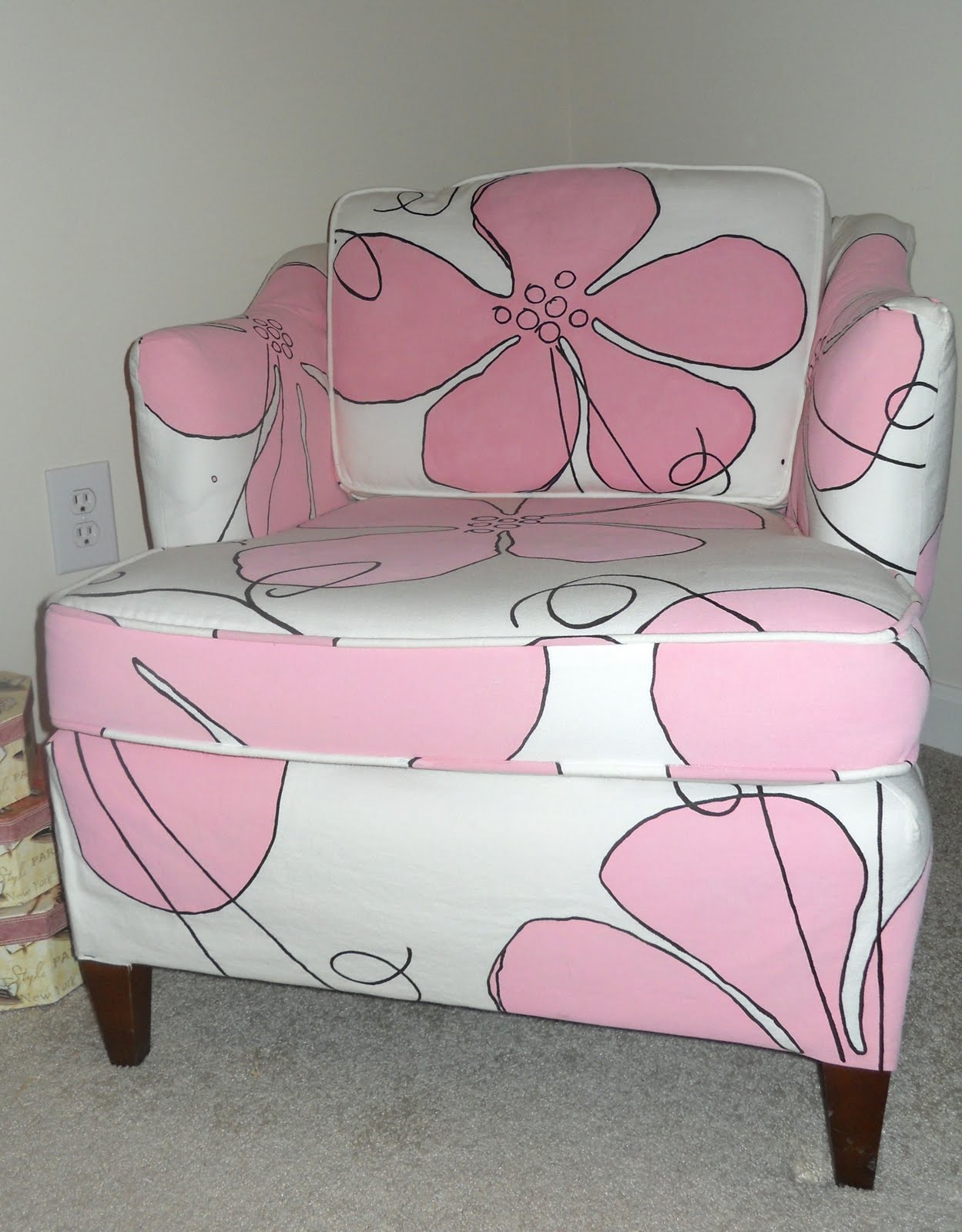 1060 Bliss The Craftiest Mom I know and my Favorite Chair...