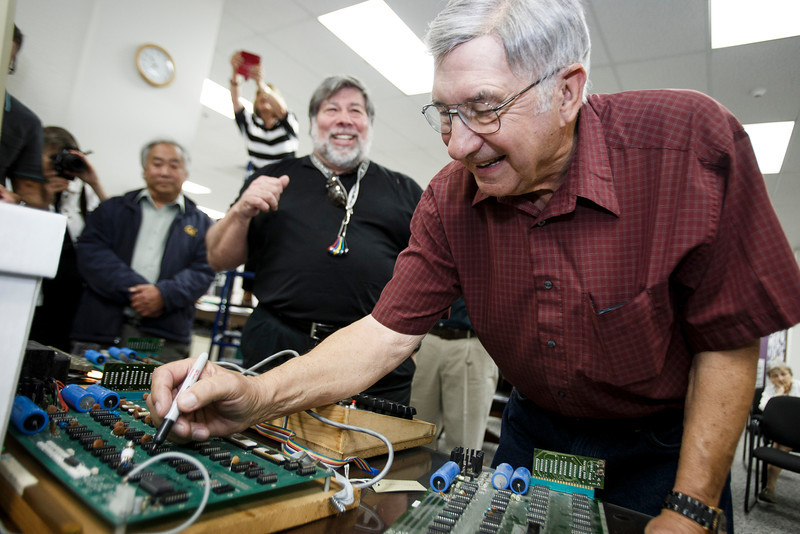 Computer museum, Hobbyist, Computers, Microcomputers, and Amateur Radio ...