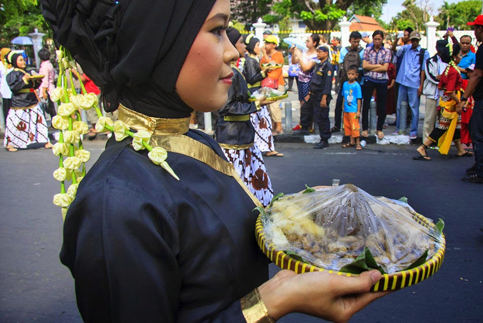 Karnaval Legenda Suku Nusantara di Yogyakarta | KANG LINTAS