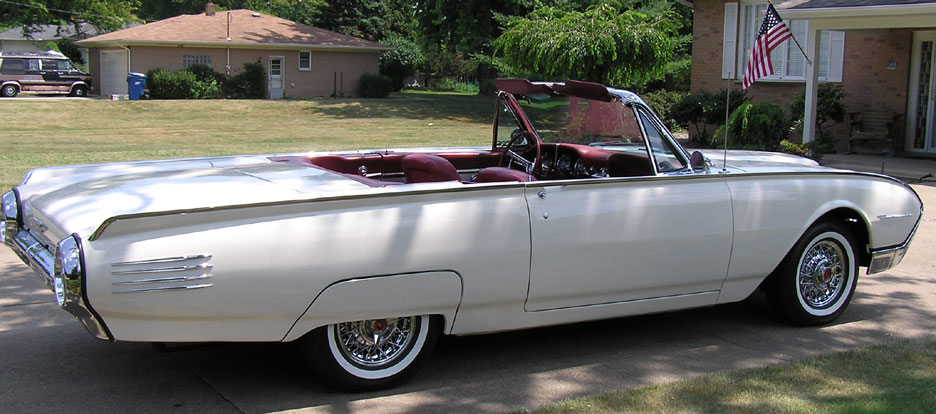 1961 - Ford Thunderbird