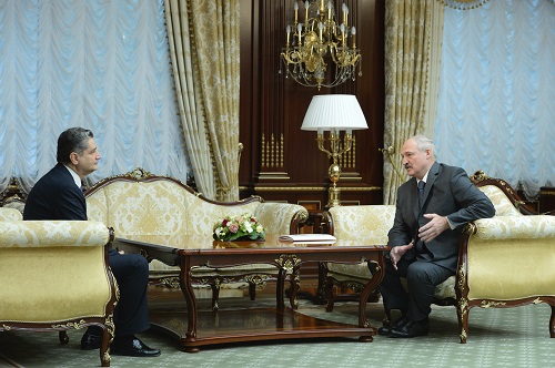 Lukashenko y Sargsyan discutieron el futuro de la UEE