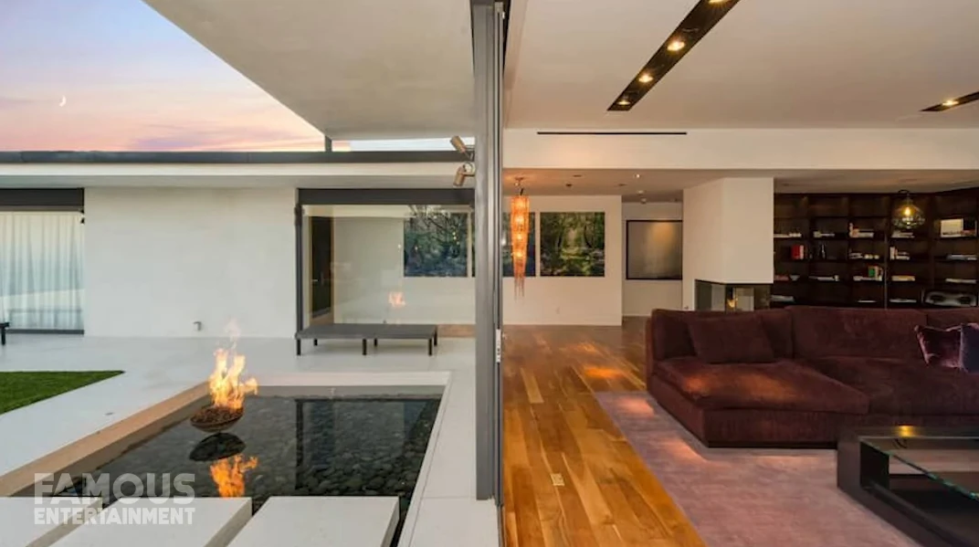 59 Photos vs. Tour Matthew Perry's Multi-Million Dollars CA Mansions & Penthouse Interior Design