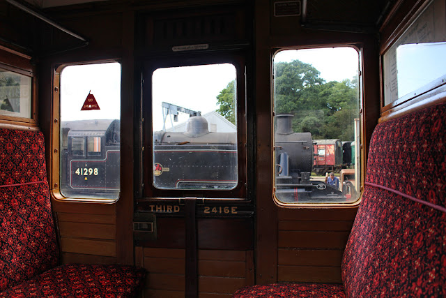 The Butterfly Balcony: Isle of wight Steam Railway 1940s weekend 2016 