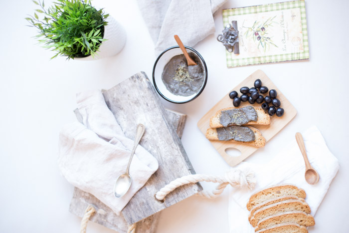 Paté de aceitunas negras
