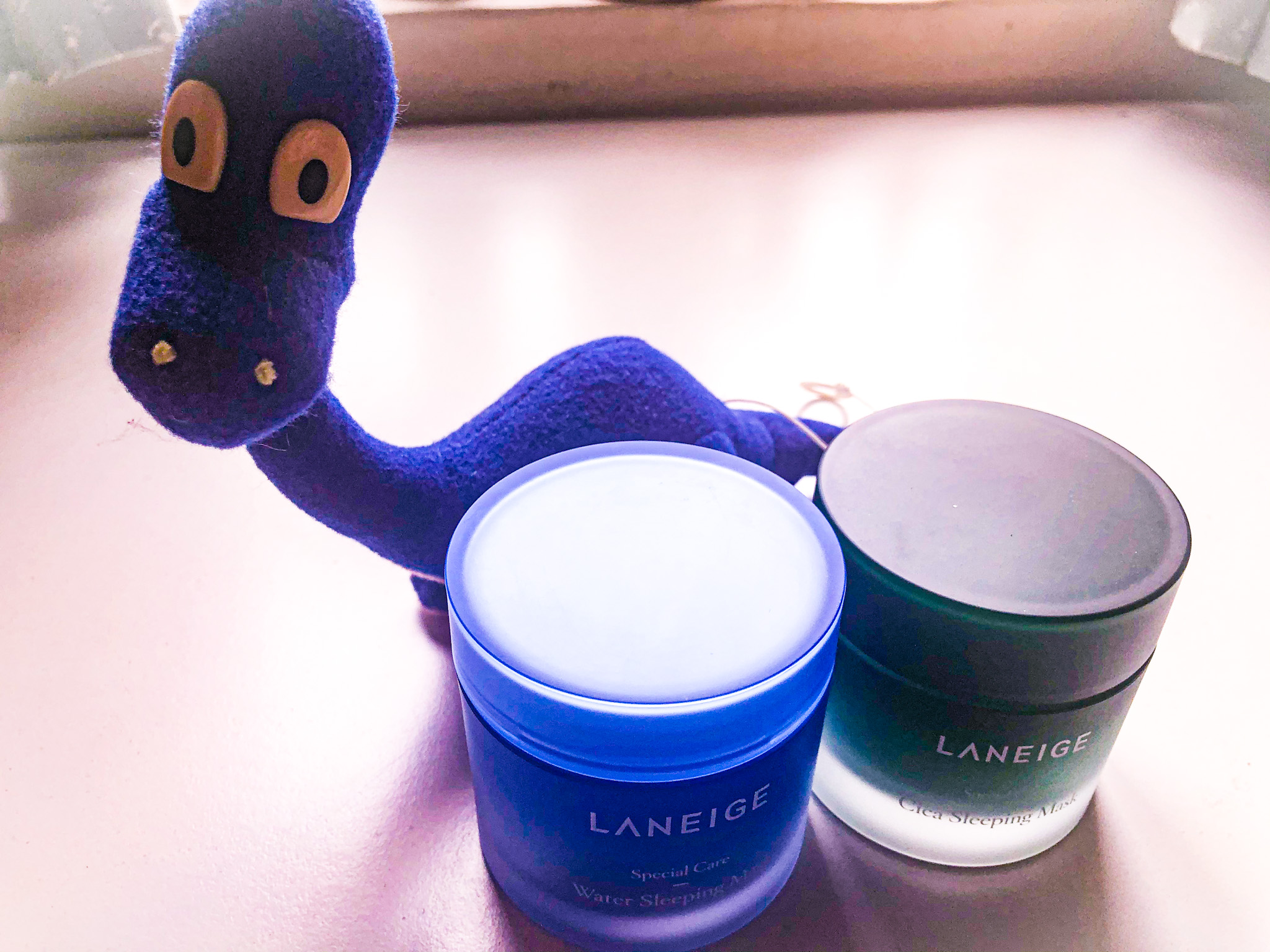 THREE REASONS TO WEAR A SLEEPING MASK BEFORE BEDTIME