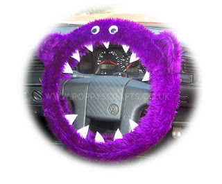  Purple fuzzy monster steering wheel cover - Poppys Crafts