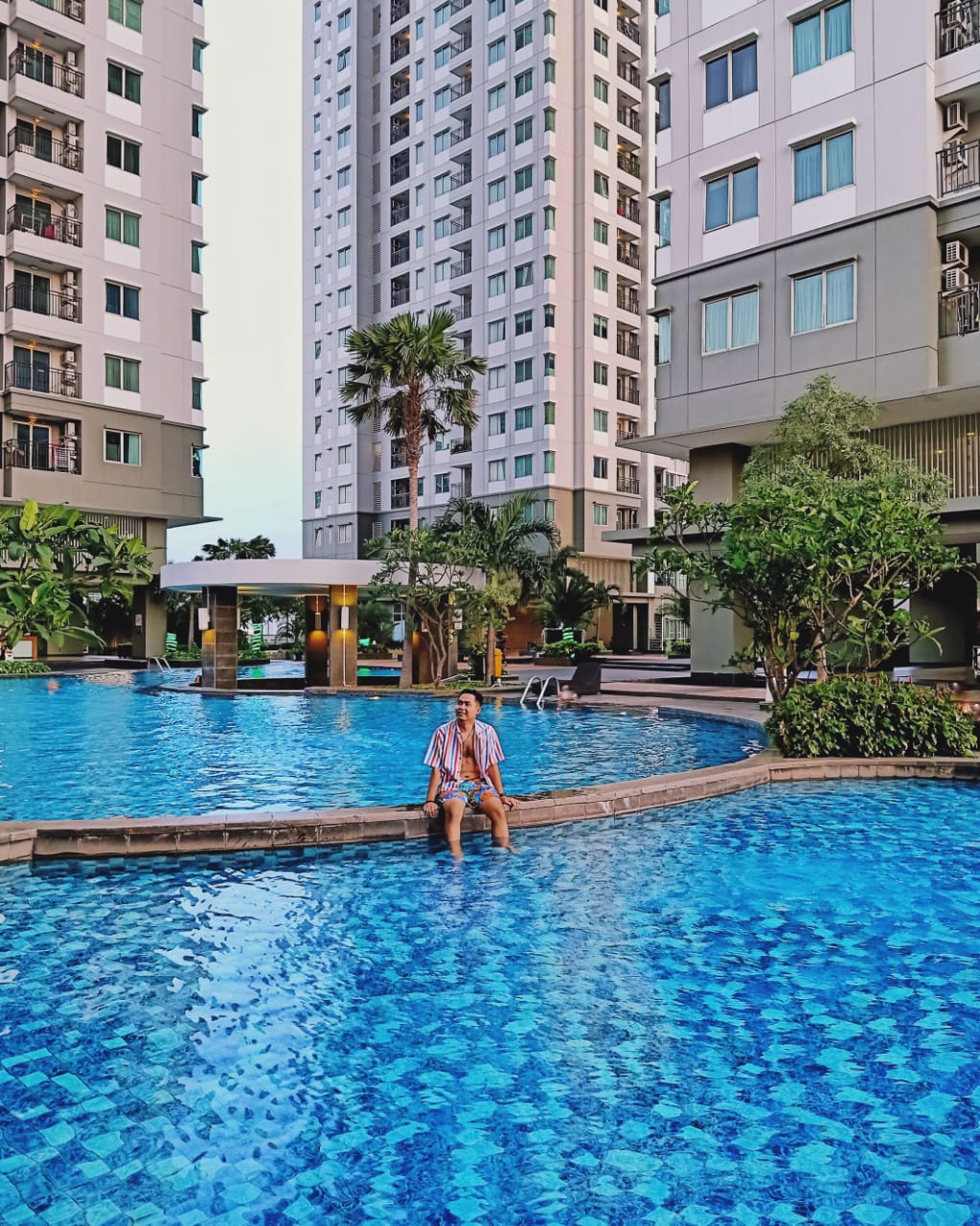 Review Kolam Renang Hotel  Thamrin Condotel Keren Banget 