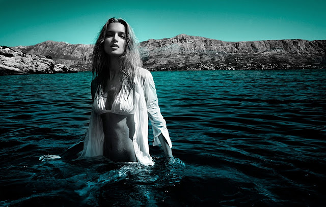 HOTTT PhotoShoot: Siren Song