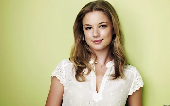 emily vancamp