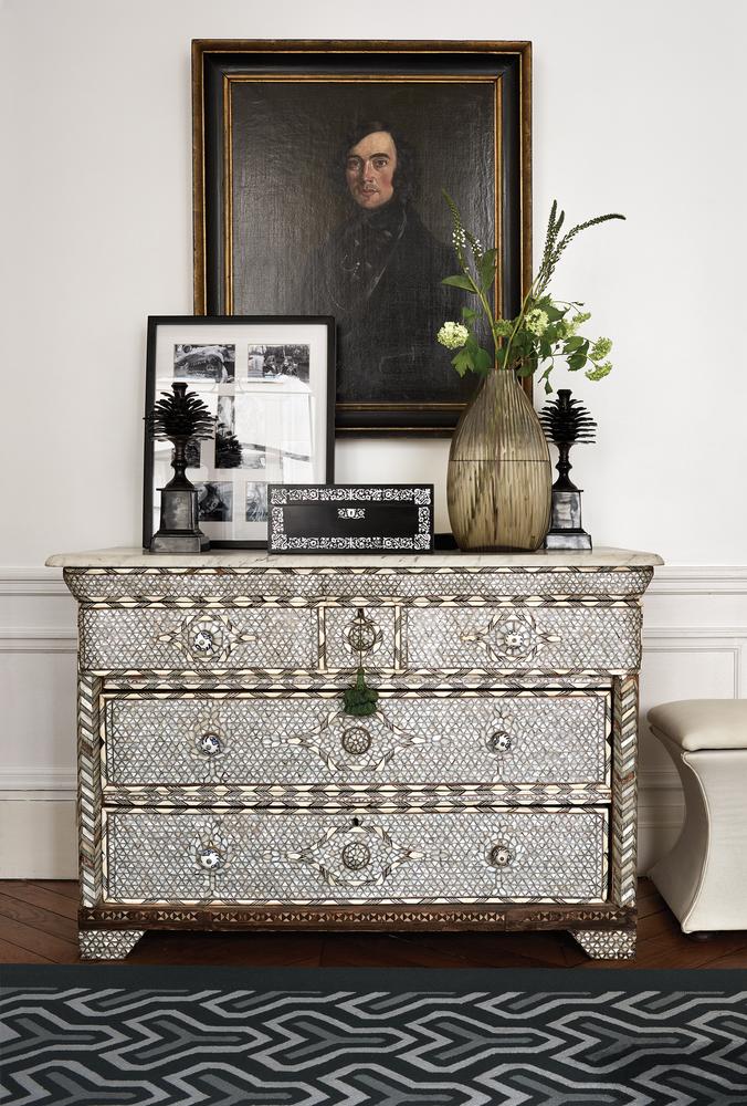 Paris | Décor Inspiration: Clare Waight Keller’s Former Paris Apartment