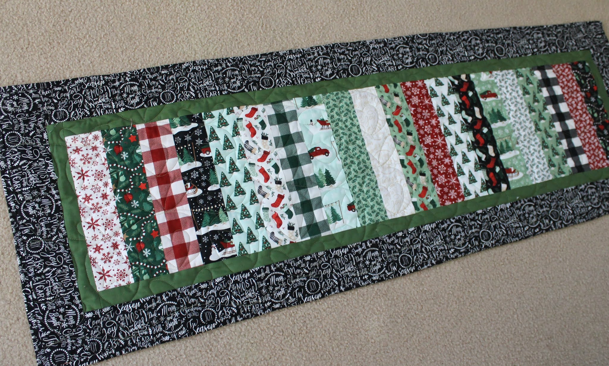 SunShine Sews... Craft Fair Table Runners