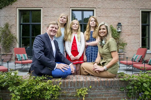 King Willem-Alexander, Queen Maxima, Princess Amalia, Princess Alexia and Princess Ariane at the 2016 Summer photo shoot in Villa Eikenhorst residence. summer holiday, summer dress