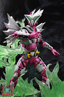 S.H. Figuarts Kamen Rider Jin Flying Falcon 35