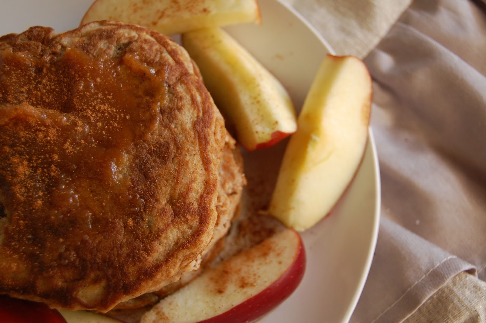 Low Carb Apple Cinnamon Pancakes The Active Habitat