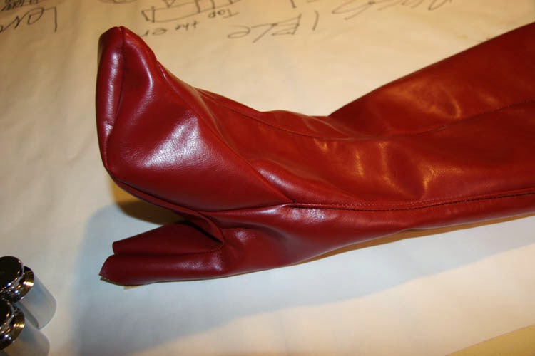 A fetish leathercrafters journal Boot Binder Sleepsack Part I