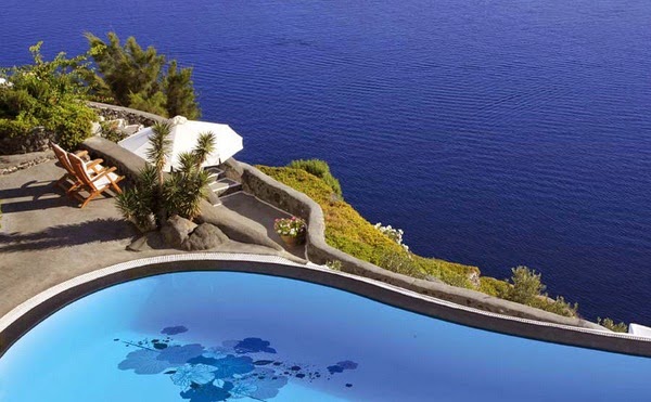 Prints to decorate swimming pool