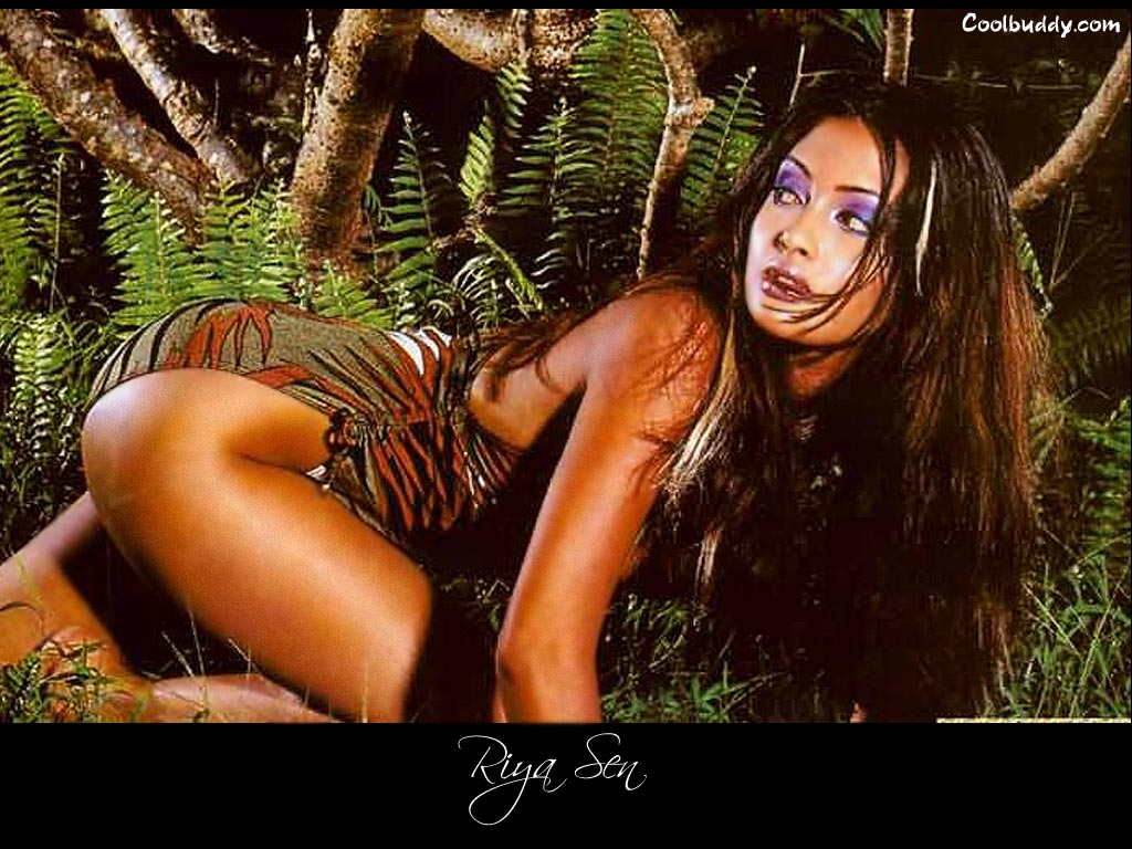 Riya Sen Hot And Sexy Indian Actress Asian Sexy Girls Asian Sexy Girls