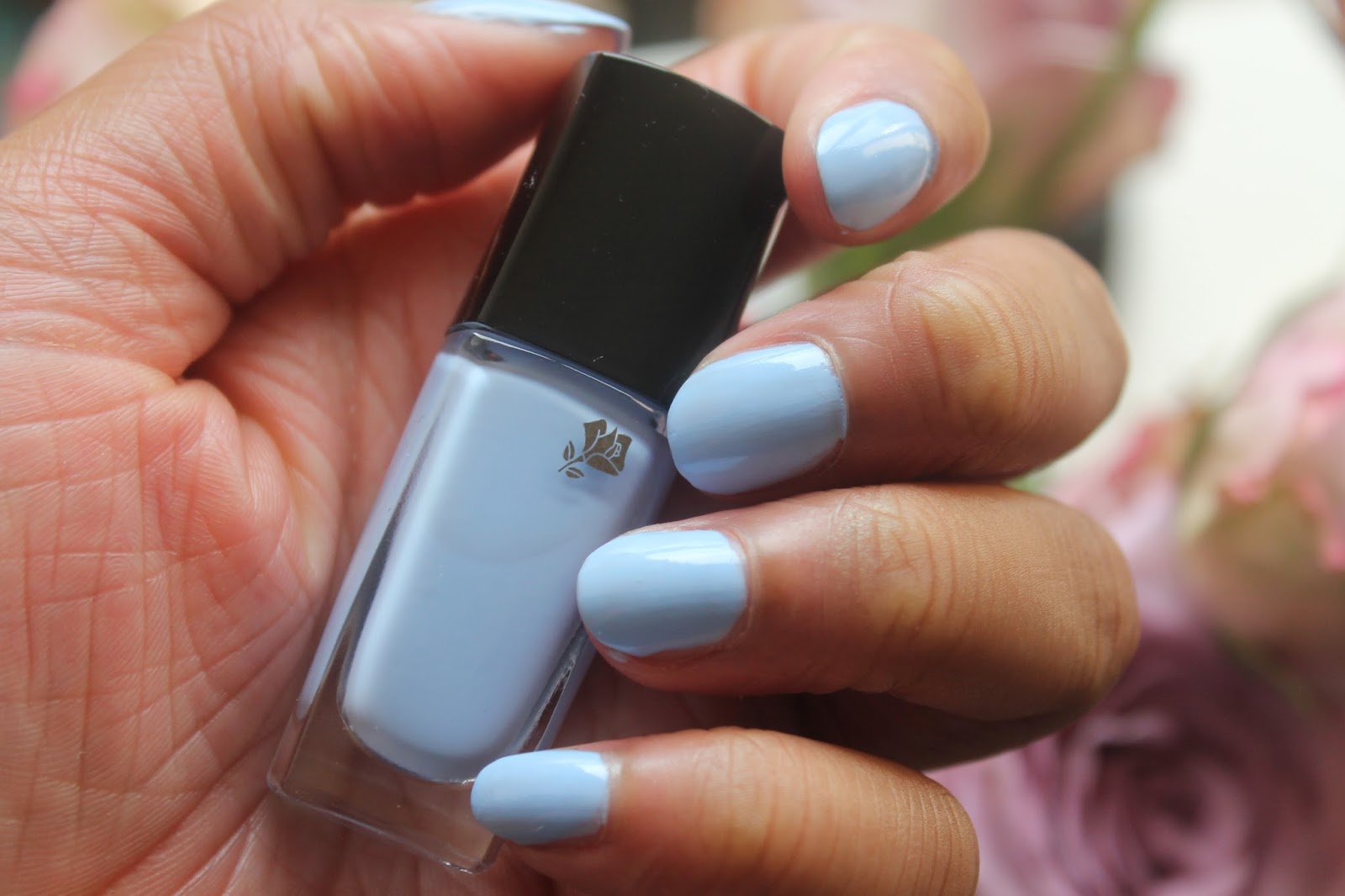 Chioma Beauty Blogger Nails of the day Lancôme Vernis In Love