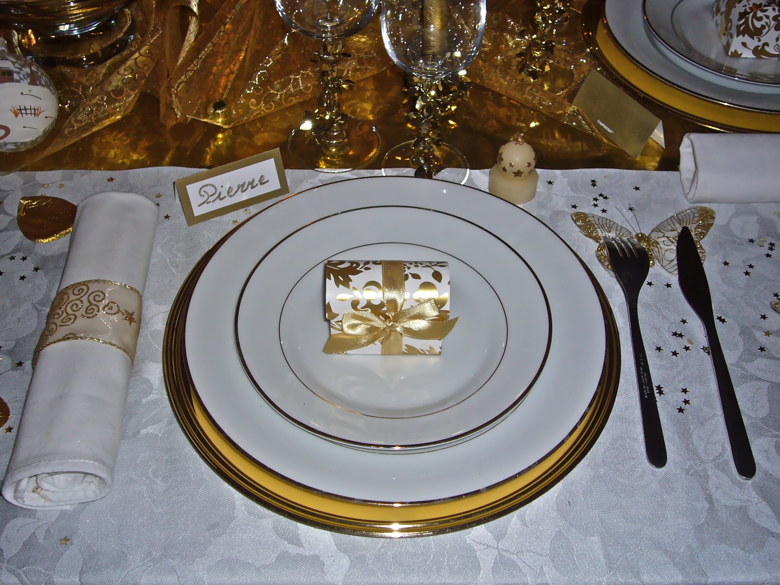LES TABLES D'ISA: Table Noël Blanc/Or