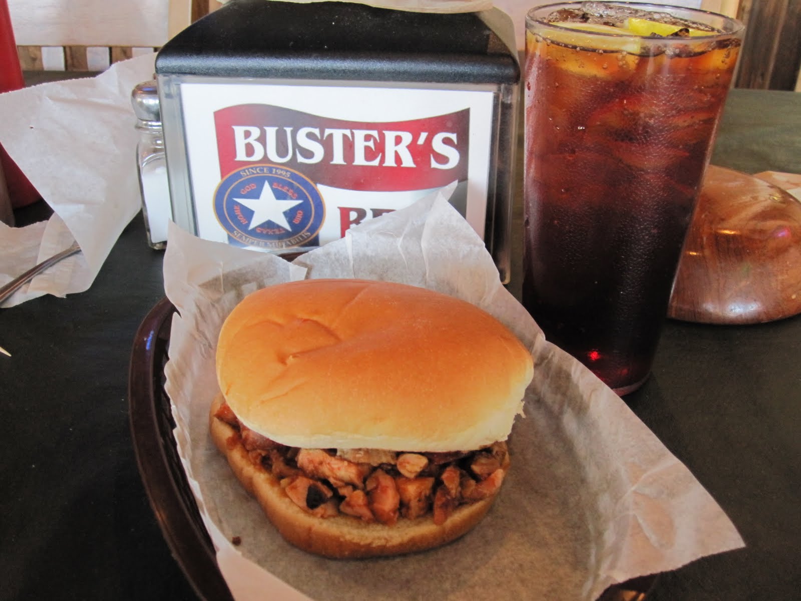 Man Up Tales of Texas BBQ™ Chickenthigh & choppedbeef sandwiches at