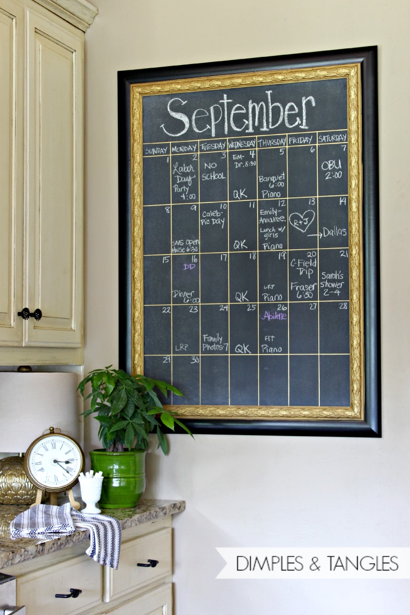 DIY OVERSIZED CHALKBOARD CALENDAR