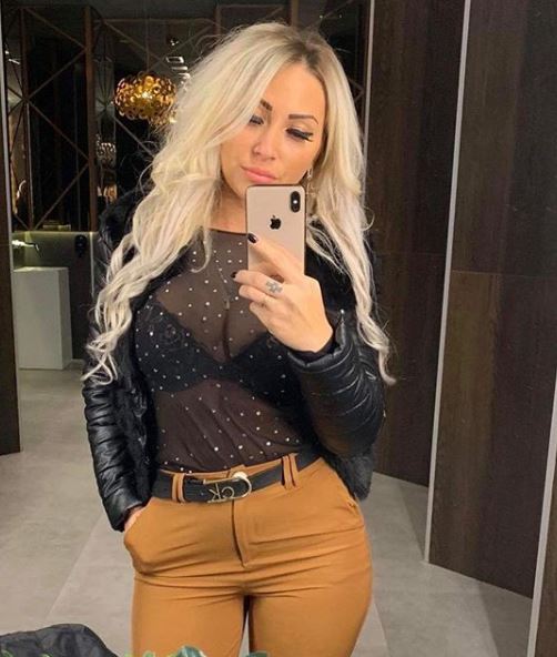 Imaginile pe care Andreea de la Puterea Dragostei le vrea șterse pe internet! Acum câțiva ani, blonda era de nerecunoscut