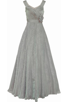 très chic!: Dress of the Day: Mikael Aghal embossed chiffon gown