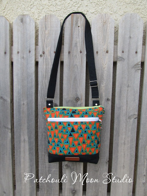 Patchouli Moon Studio~ Serendipity Hip Bag in Triangle Print Fabric