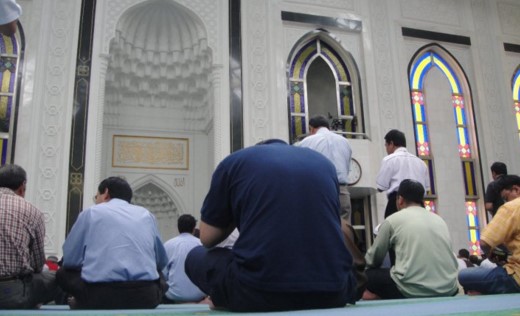 Bagaimana Hukum Shalat Ketika Adzan Dikumandangkan? Bagaimana Hukum Shalat Ketika Adzan Dikumandangkan?