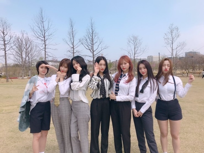 오늘로 딱 데뷔 900일 맞은 아이돌 | 인스티즈