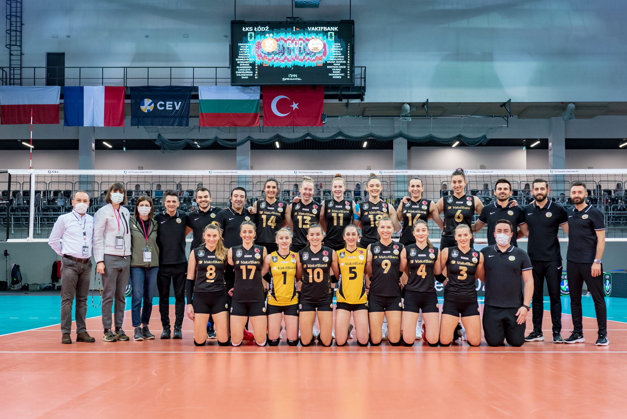 Vakifbank de Gabi avança paras as quartas de final da Champions League de vôlei feminino Surto Vakifbank de Gabi avança paras as quartas de final da Champions League de vôlei feminino Surto