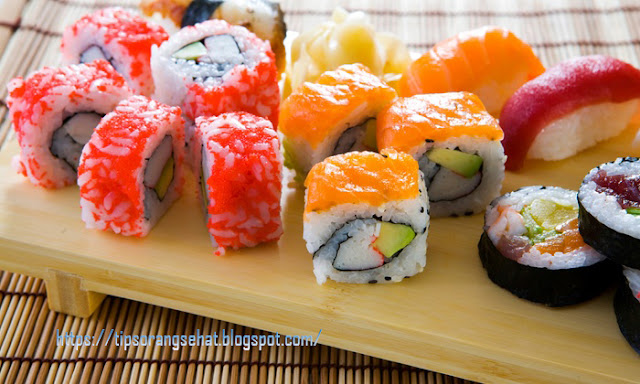 Cara Mencegah Keracunan Bakteri Yang Disebabkan Oleh Sushi Mentah
