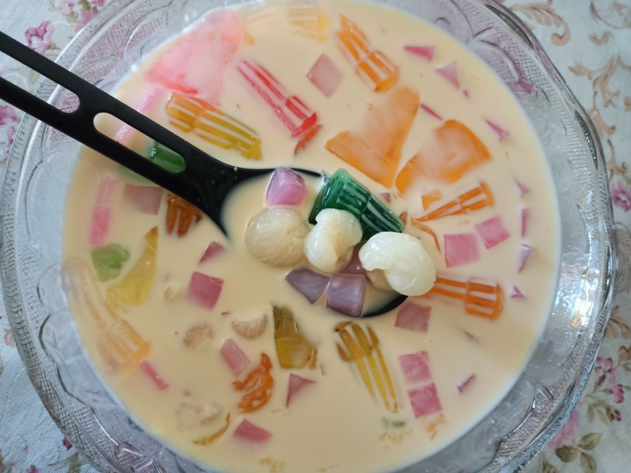 Air Koktel (Longan, Nata de Coco dan Jelly)
