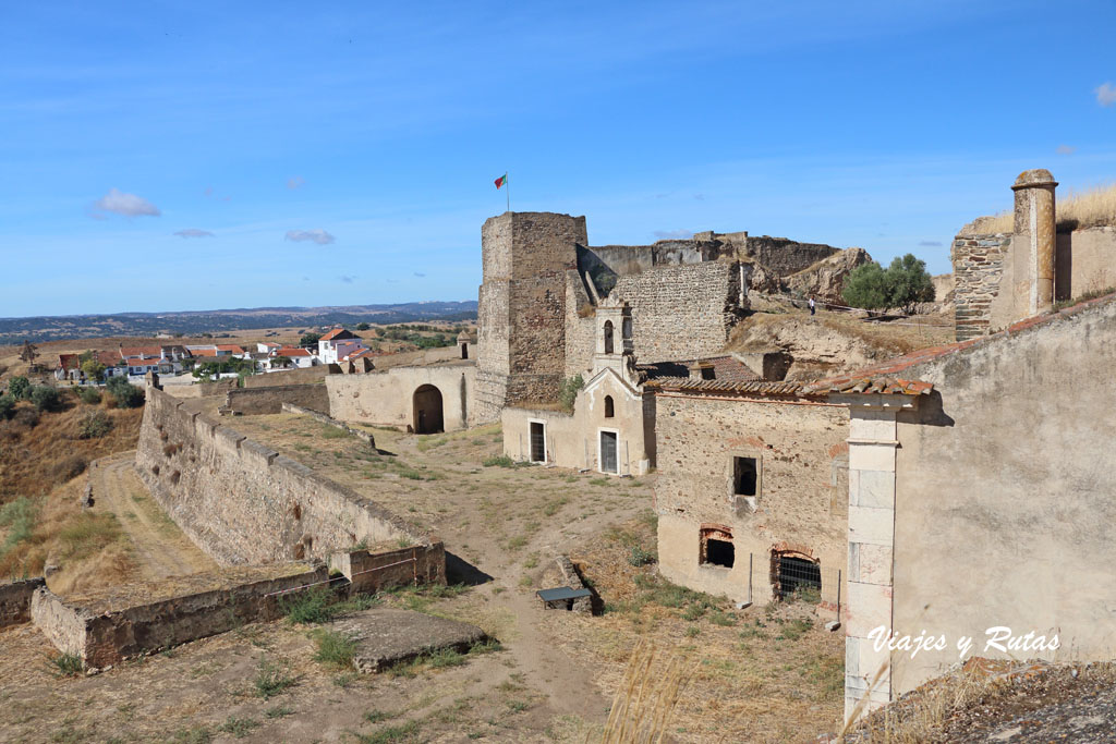 Vista lateral de Juromenha