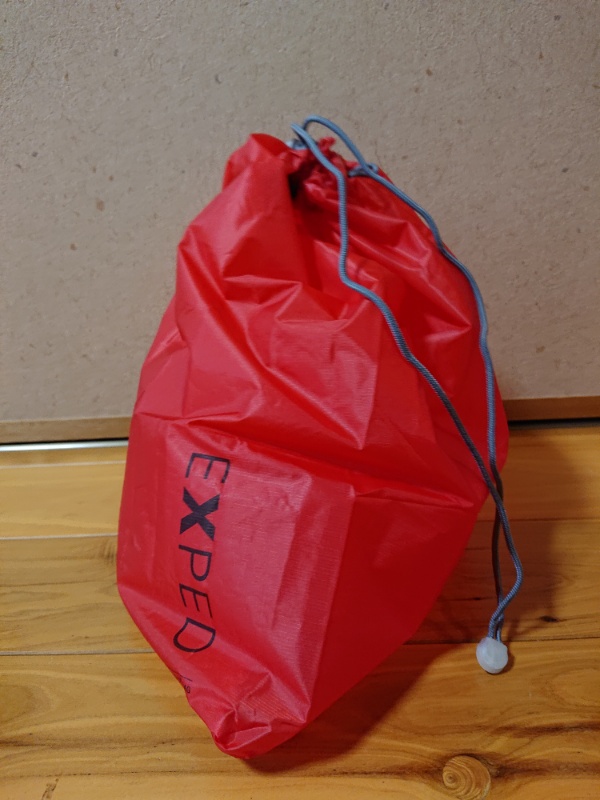 もひの子育てギアブログ: ULダウンキルトのスタッフサックにコードドライバッグ ULを!~EXPED CORD DRY BAG UL Msize ~ もひの子育てギアブログ: ULダウンキルトのスタッフサックにコードドライバッグ ULを!~EXPED CORD DRY BAG UL Msize ~