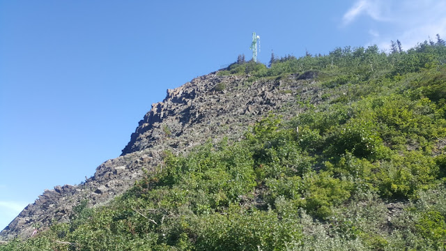 Vue à partir du sentier menant au mont Saint-Pierre
