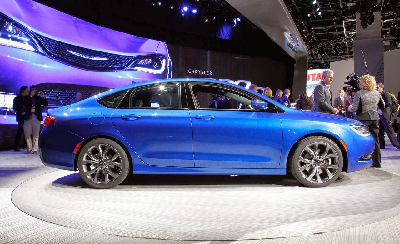 2015 Chrysler 200 Stylish And Comfortable Design