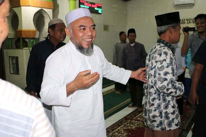 Bupati Labuhanbatu Lakukan Shalat Subuh Keliling di Mesjid An-Nur Bupati Labuhanbatu Lakukan Shalat Subuh Keliling di Mesjid An-Nur