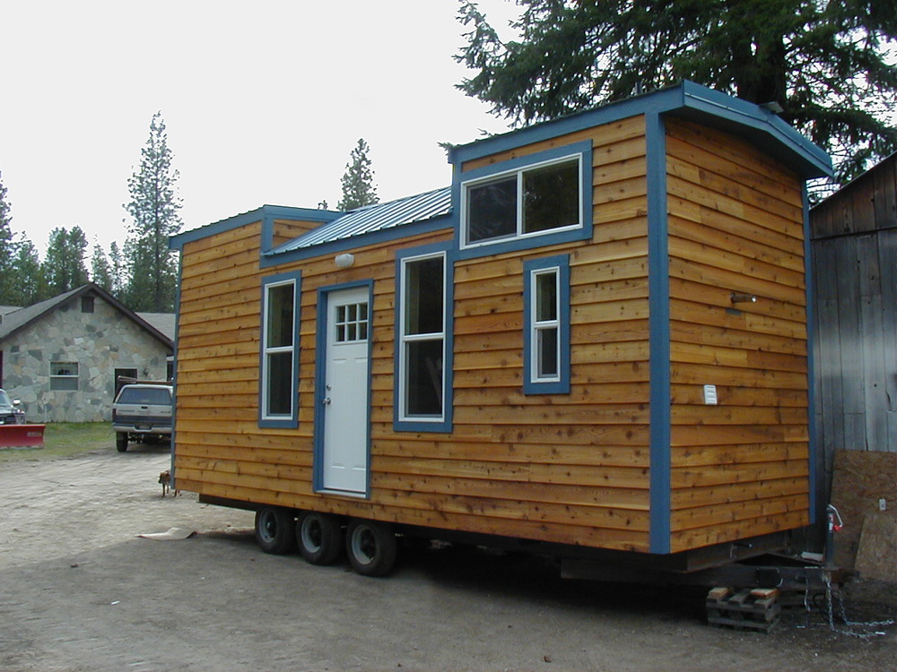 Commentary with The Fox Tiny House Models and Ideas