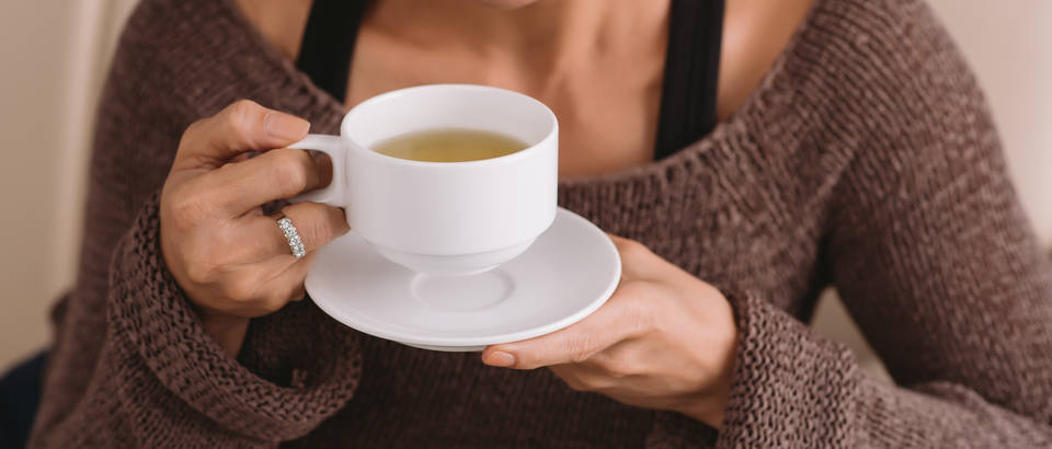 zeleni_čaj-đumbir-čaj-mršavljenje-masne naslage-limun-krastavac-peršun-napitak-vježanje-antioksidansi-gubitak_kilograma