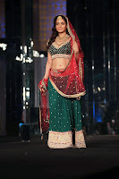 Bollywood and Tollywood acress Amisha, Patel, bridal look, hot sexy, wedding, reception, green choli and lehenga