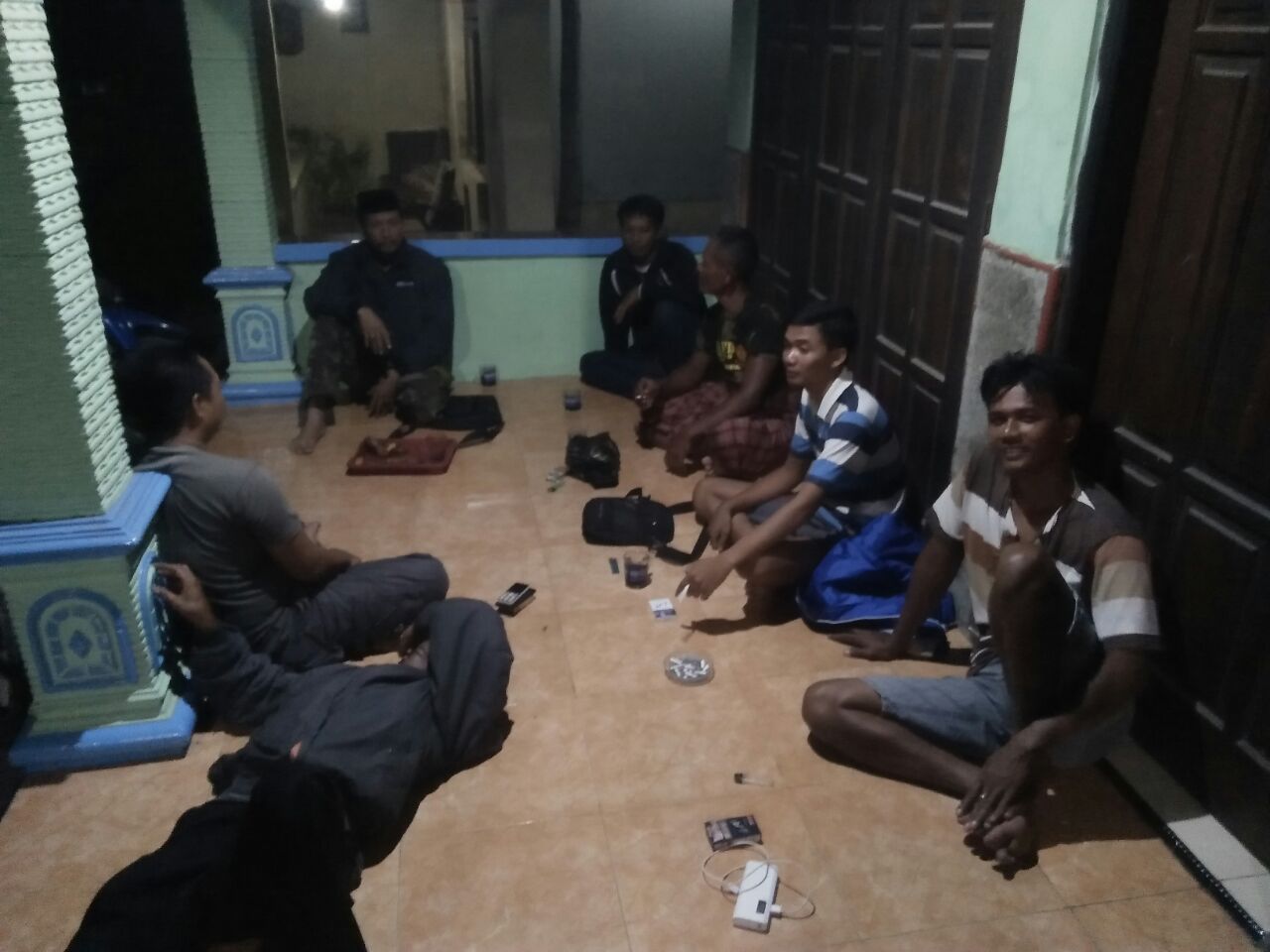 Pasca Penutupan, Warga Desa Malang Tetap Awasi Kafe Remang – Remang Pasca Penutupan, Warga Desa Malang Tetap Awasi Kafe Remang – Remang