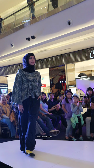 Neo in Style Fashion Show Runaway Neo Soho Mall Reborn29 Syukriah