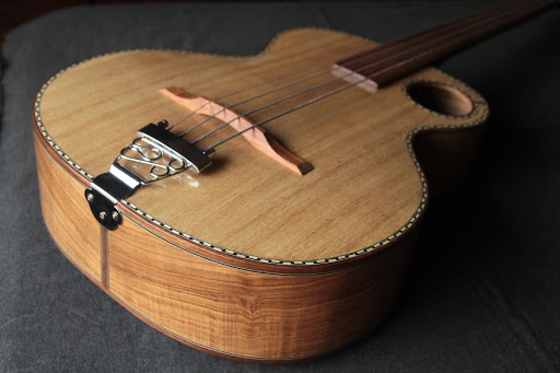 Guitarras Luiggi Luthier: Bajo Acustico Fretless / Acoustic Fretless Bass