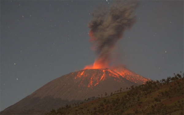 Pakar: Gunung Slamet Berpotensi Meletus